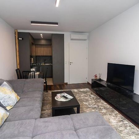 Georgi'S 1 Bedroom Quiet Apartment With Garage София Экстерьер фото